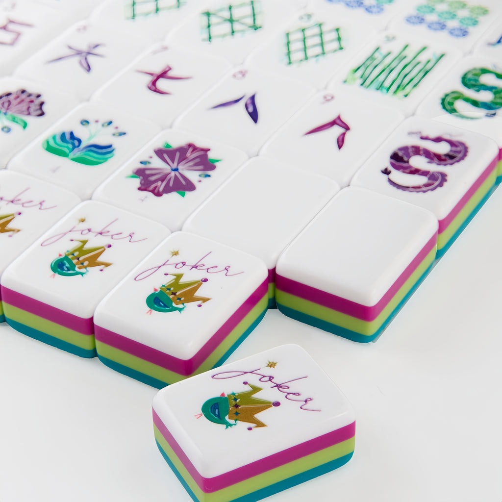 Wholesale Beach Theme Travel Acrylic 4 Layer Engraved 160 Christmas Luxury Set Lagoon American Mahjong Tiles